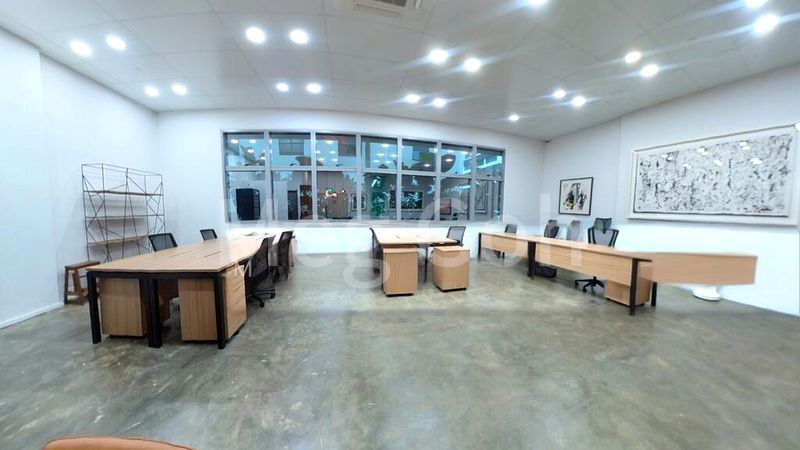 Meissa: 1,200 Sq Ft Retail Shop for Rent on 4th Street - Image 11