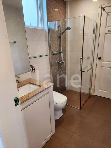 Master Room (Landed) for Rent in Burgundy Hill - Image 2