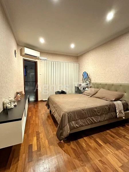 4 Bed Terraced House (Landed) for Sale in  Pasir Panjang Hill - Image 12