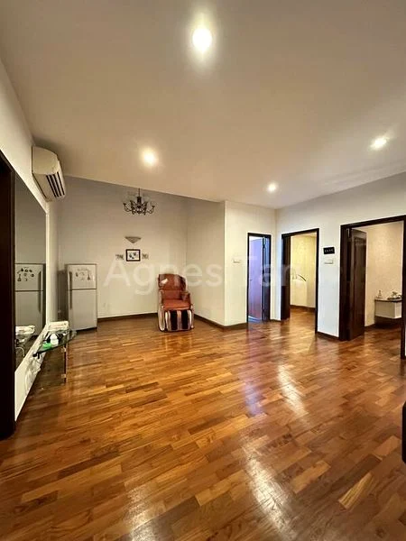 4 Bed Terraced House (Landed) for Sale in  Pasir Panjang Hill - Image 11