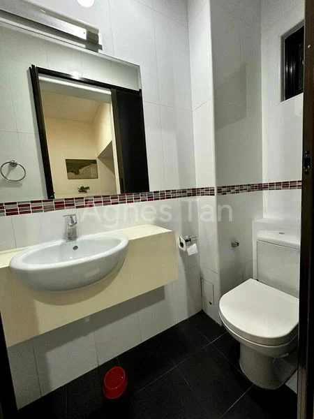4 Bed Terraced House (Landed) for Sale in  Pasir Panjang Hill - Image 3