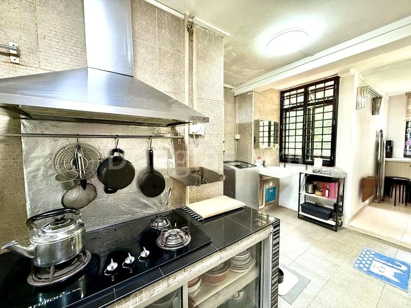 3 Room (3STD) HDB for Sale in 89 Commonwealth Drive - Image 5