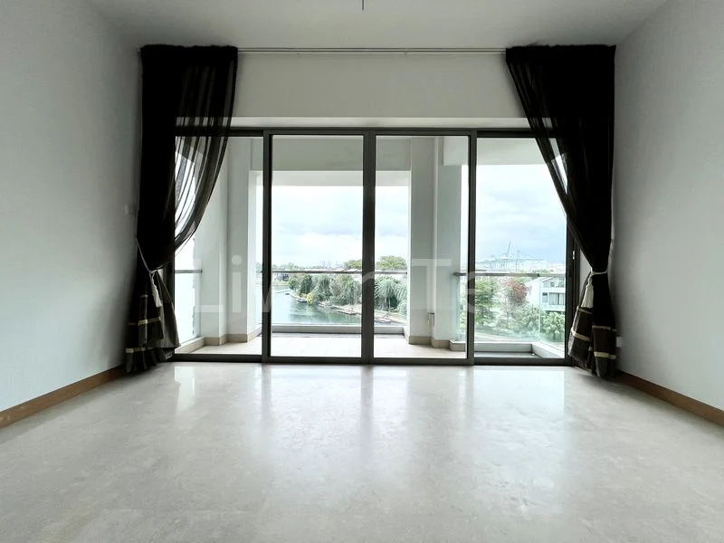 3 Bed Condo for Sale in  The Berth By The Cove - Image 1