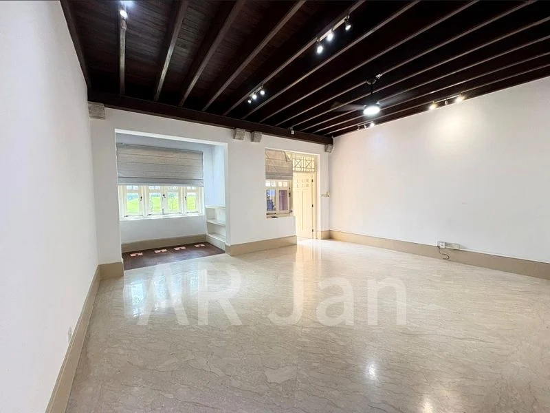 4 Bed Terraced House (Landed) for Rent in Townerville - Image 1