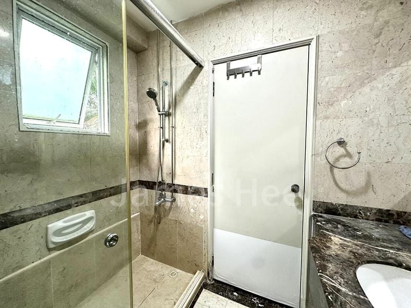 Master Room (Condo) for Rent in  Le Wood - Image 6