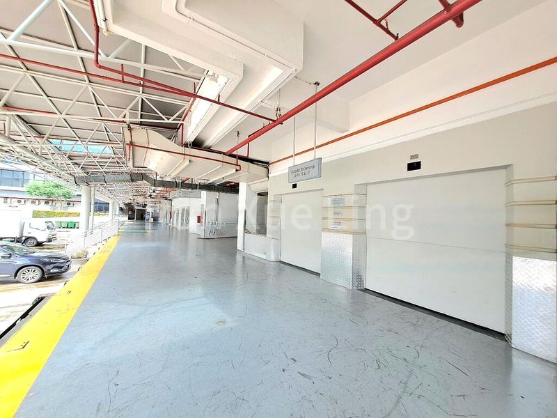 Light Industrial (B1) for Rent: Corporation Place - Image 3