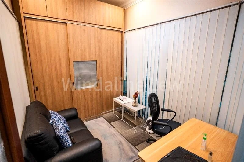 Office for Sale in  High Street Plaza - Image 1