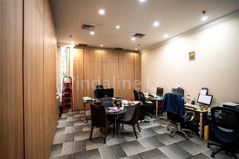 Office for Sale in  High Street Plaza - Image 2