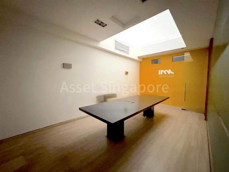 Shop / Shophouse for Rent: Ann Siang Road, 2.5-Storey Shophouse - Image 2