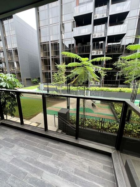 3 Bed Condo for Rent in The Commodore - Image 2