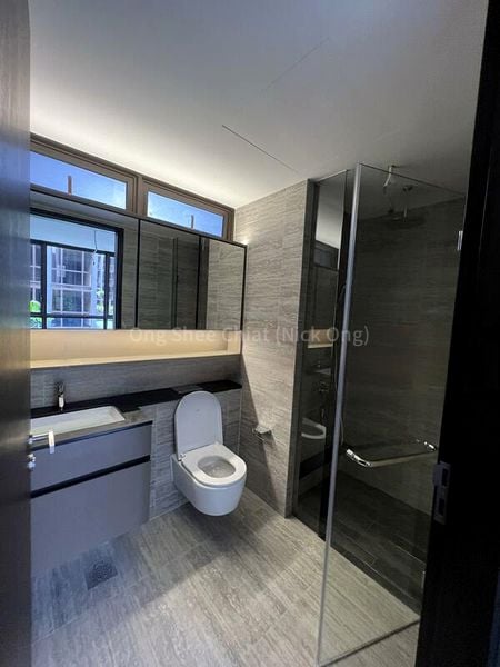 3 Bed Condo for Rent in The Commodore - Image 4