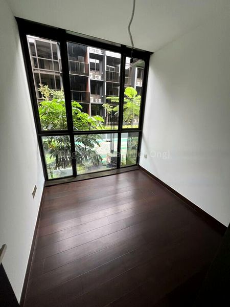 3 Bed Condo for Rent in The Commodore - Image 5