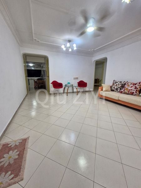 4 Room (4NG) HDB for Rent in  709 Hougang Avenue 2 - Image 1