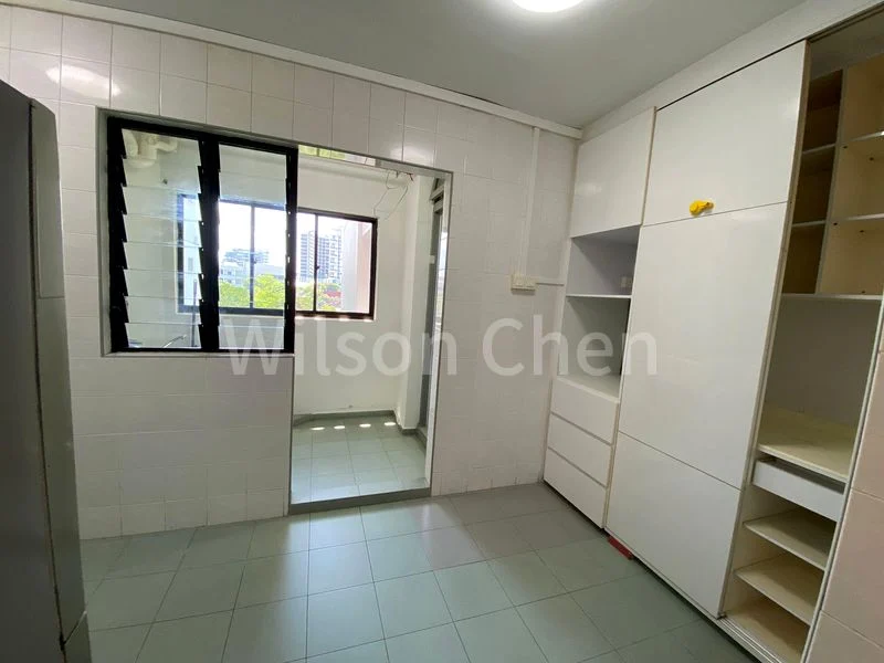Executive HDB for Rent in  285D Toh Guan Road - Image 11