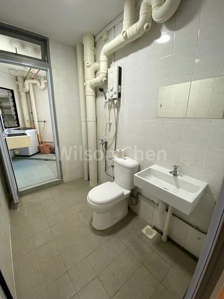 Executive HDB for Rent in  285D Toh Guan Road - Image 17