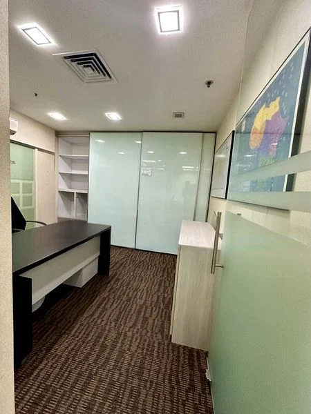 Office for Rent: International Plaza - Image 3