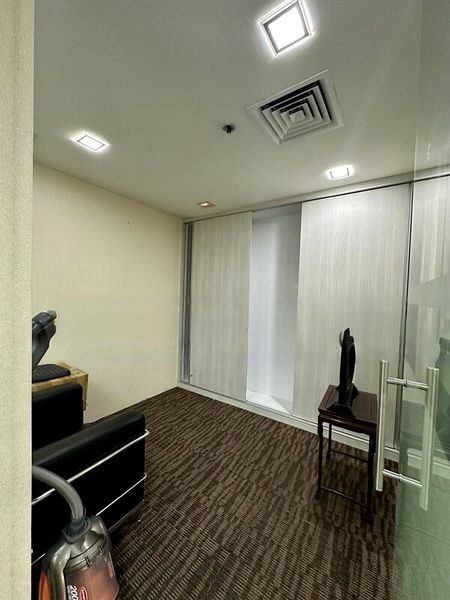 Office for Rent: International Plaza - Image 2