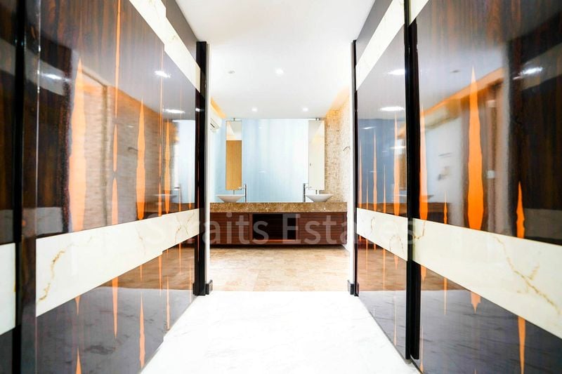 6 Bed Bungalow (Landed) for Sale in  Ocean Drive - Image 5