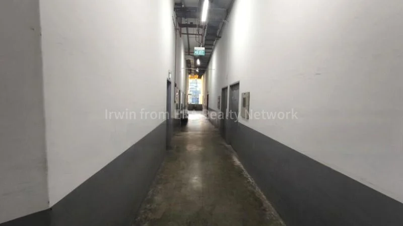 Light Industrial (B1) for Rent: Heng Loong Building - Image 8