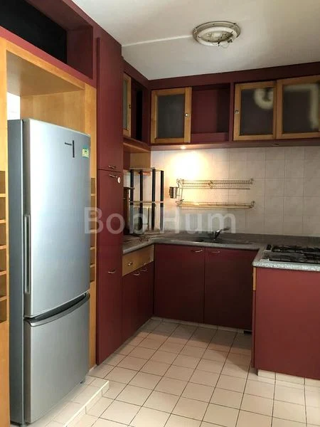 Executive HDB for Rent in 225C Compassvale Walk - Image 2