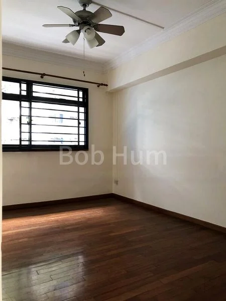 Executive HDB for Rent in 225C Compassvale Walk - Image 3
