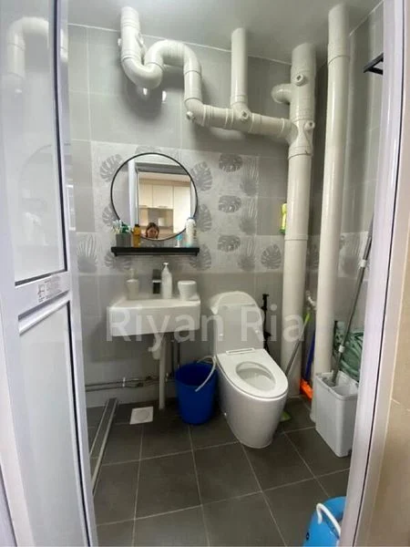 5 Room (5I) HDB for Rent in  201 Petir Road - Image 2