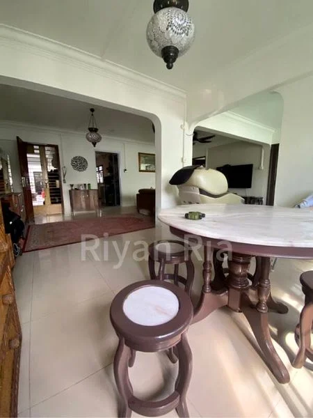 5 Room (5I) HDB for Rent in  201 Petir Road - Image 15