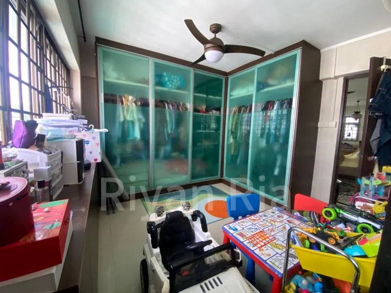 5 Room (5I) HDB for Rent in  201 Petir Road - Image 7