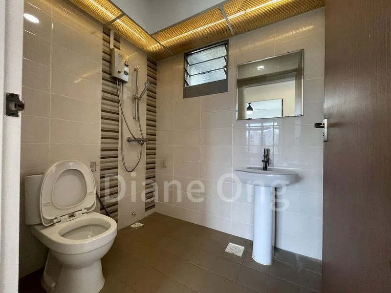 4 Room (4A) HDB for Rent in  477A Upper Serangoon View - Image 4