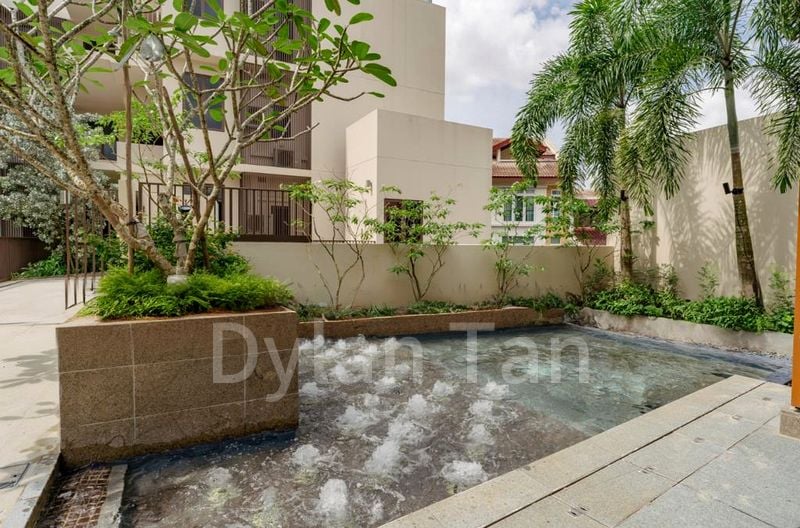 2 Bed Condo for Rent in  Holland Grove Road - Image 1