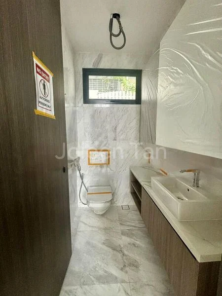 5 Bed Semi-Detached House (Landed) for Sale in  Eastwood Ville - Image 11