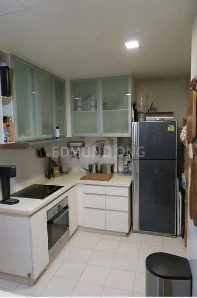 3 Bed Apartment (Condo) for Rent in  One Oxley Rise - Image 5