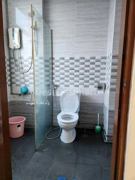 Shop / Shophouse for Sale: AFFORDABLE! 6-STOREY SHOPHOUSE, COMMERCIAL & RESIDENTIAL ON 2ND TO 6TH FLOOR - Image 1