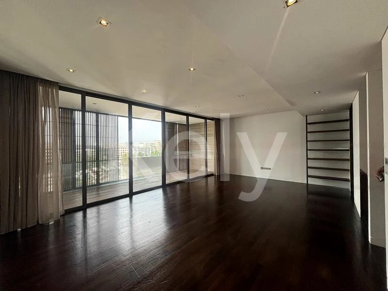 3 Bed Condo for Rent in  Lloyd Sixtyfive - Image 1