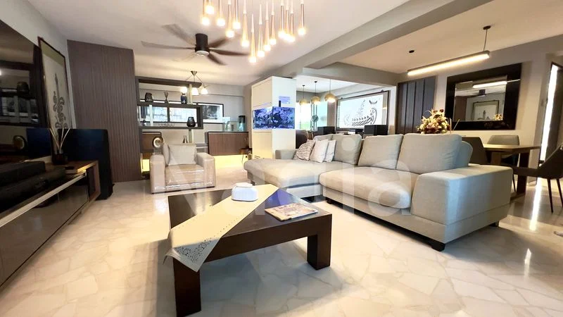 Executive HDB for Sale in  221 Pasir Ris Street 21 - Image 2