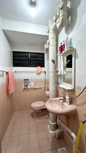 3 Room (3NG) HDB for Rent in  202 Tampines Street 21 - Image 2