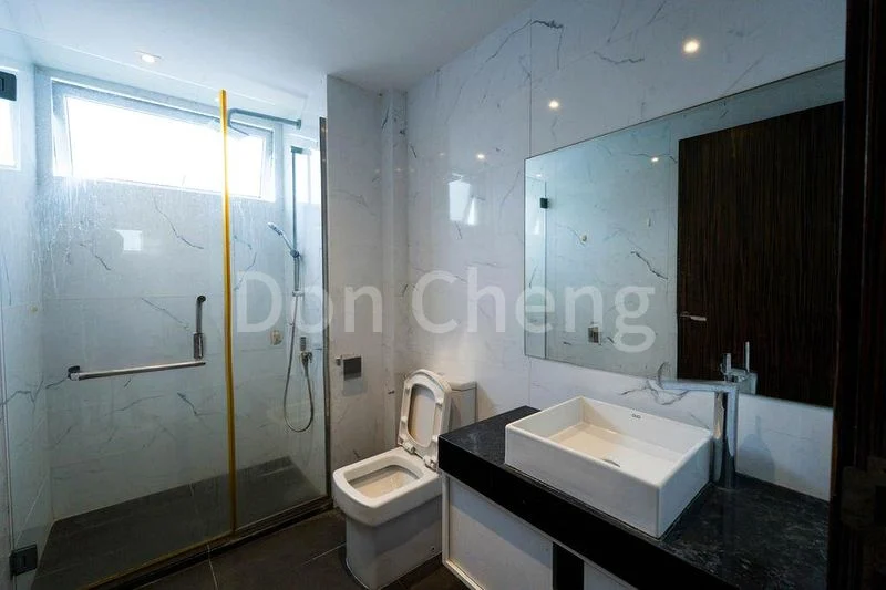 3 Bed Condo for Sale in  Suites @ Topaz - Image 10