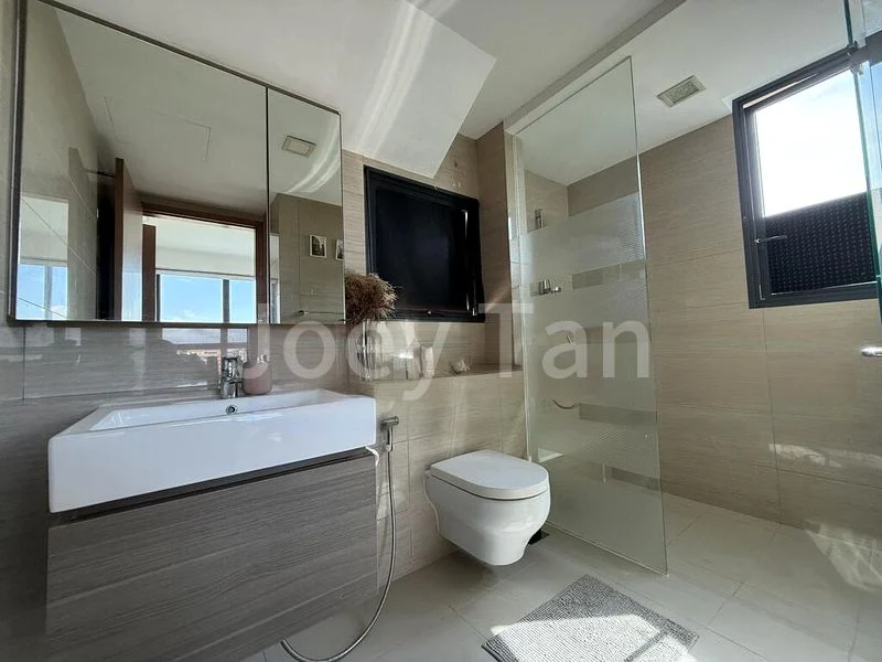 3 Bed Executive Condo for Sale in Belysa - Image 9