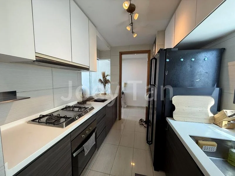 3 Bed Executive Condo for Sale in Belysa - Image 12