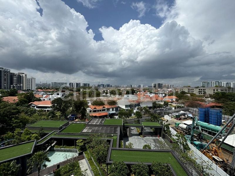 4 Bed Condo for Sale in  Meyer Mansion - Image 1