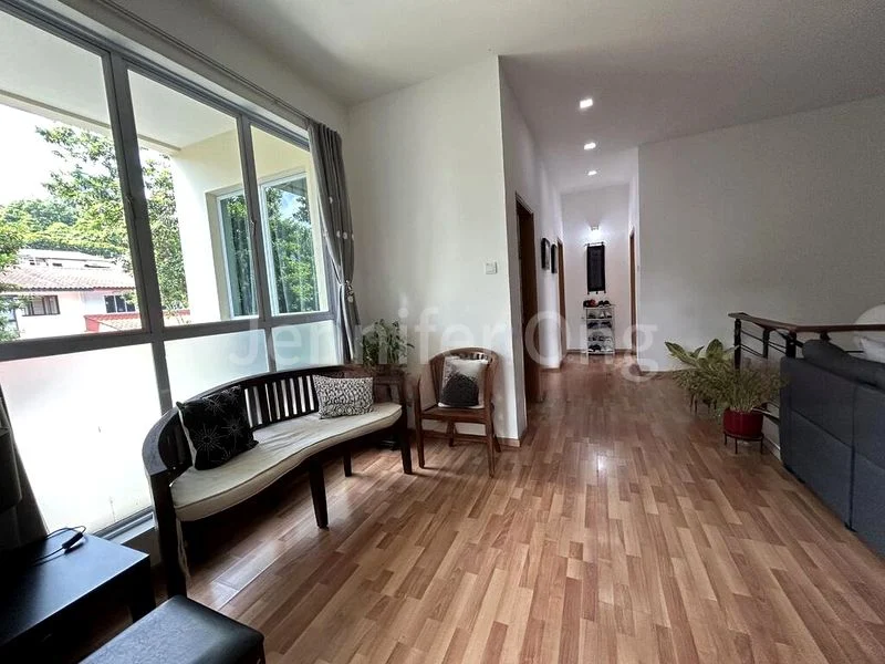 5 Bed Corner Terrace (Landed) for Sale in Teacher's Housing Estate - Image 4