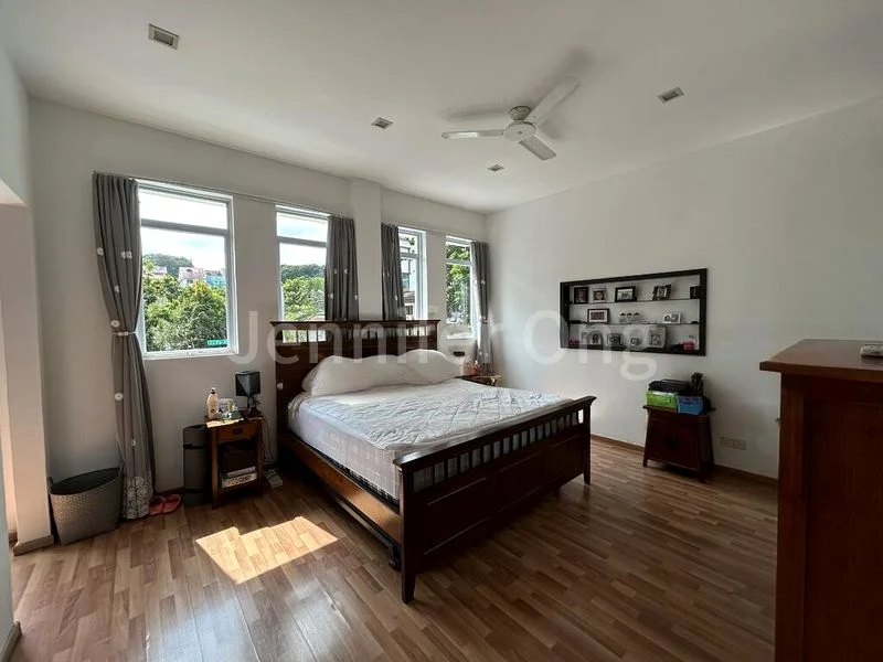 5 Bed Corner Terrace (Landed) for Sale in Teacher's Housing Estate - Image 12