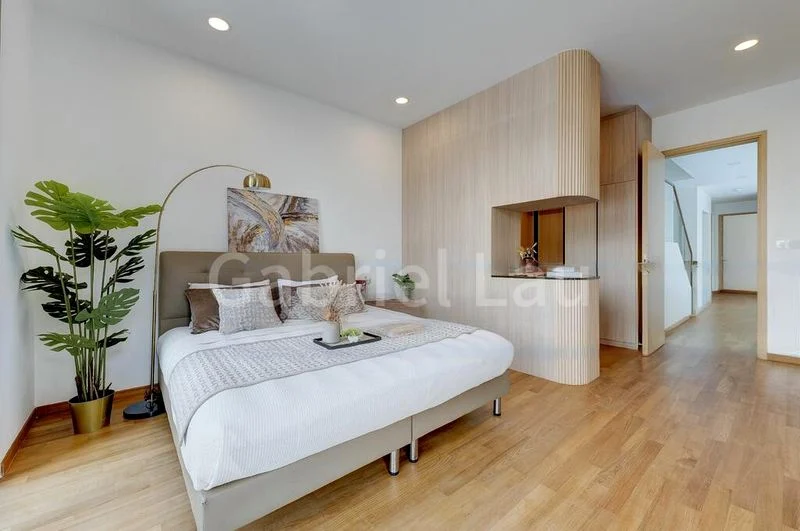 6 Bed Semi-Detached House (Landed) for Sale in  Goodlink Park - Image 8