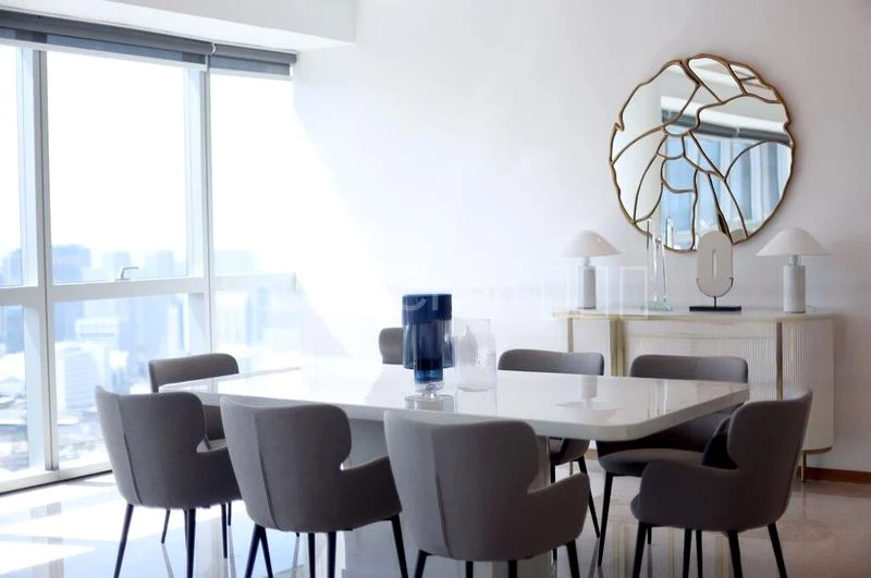 5 Bed Condo for Rent in  Marina Bay Residences - Image 14