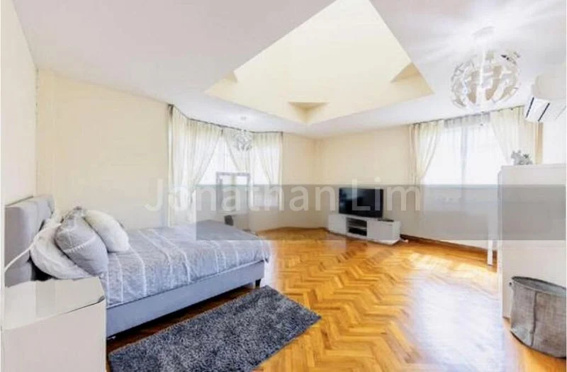 4 Bed Bungalow (Landed) for Rent in  Grove Crescent - Image 5