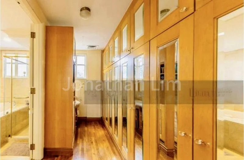 4 Bed Bungalow (Landed) for Rent in  Grove Crescent - Image 8