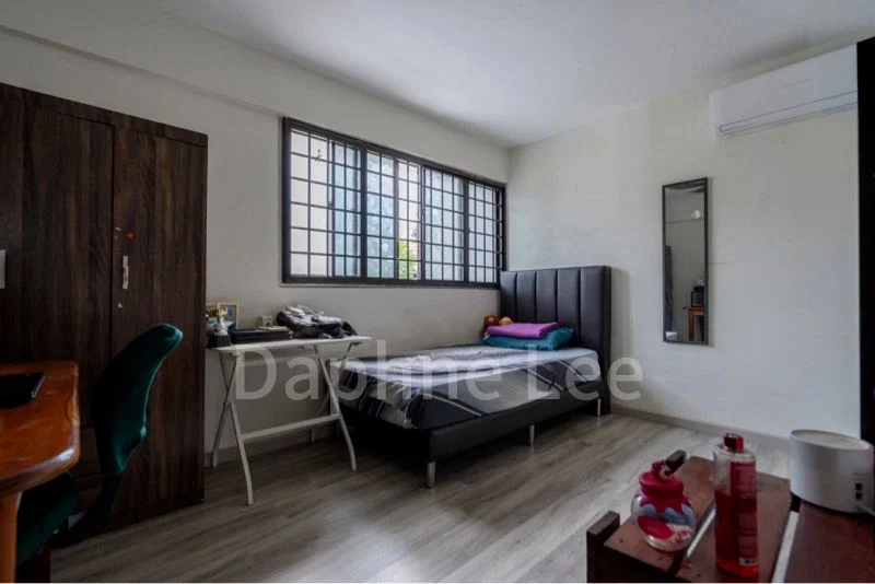 4 Room (4NG) HDB for Sale in  123 Yishun Street 11 - Image 6