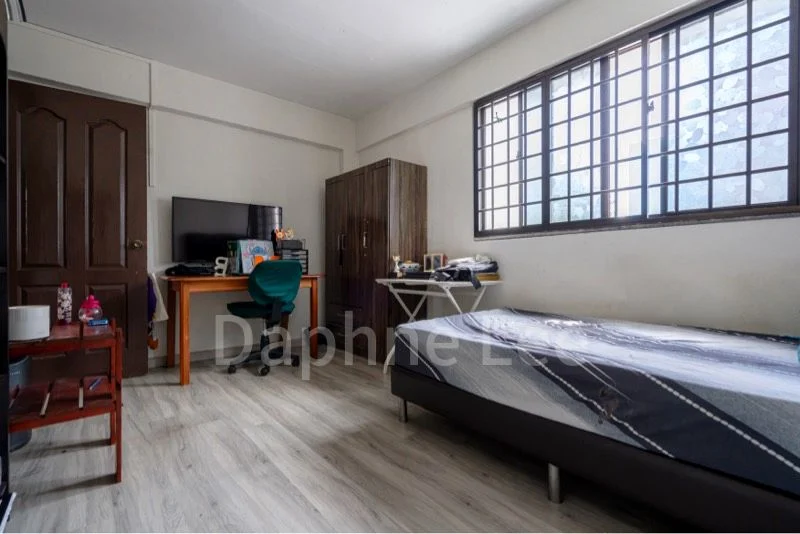 4 Room (4NG) HDB for Sale in  123 Yishun Street 11 - Image 7