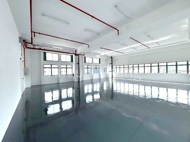 Light Industrial (B1) for Rent in  Harbourside Building 1 - Image 4