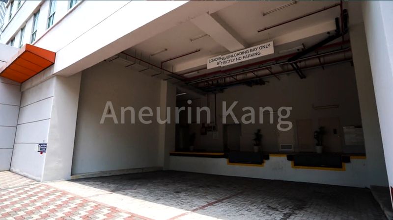 Light Industrial (B1) for Rent in  Harbourside Building 1 - Image 6